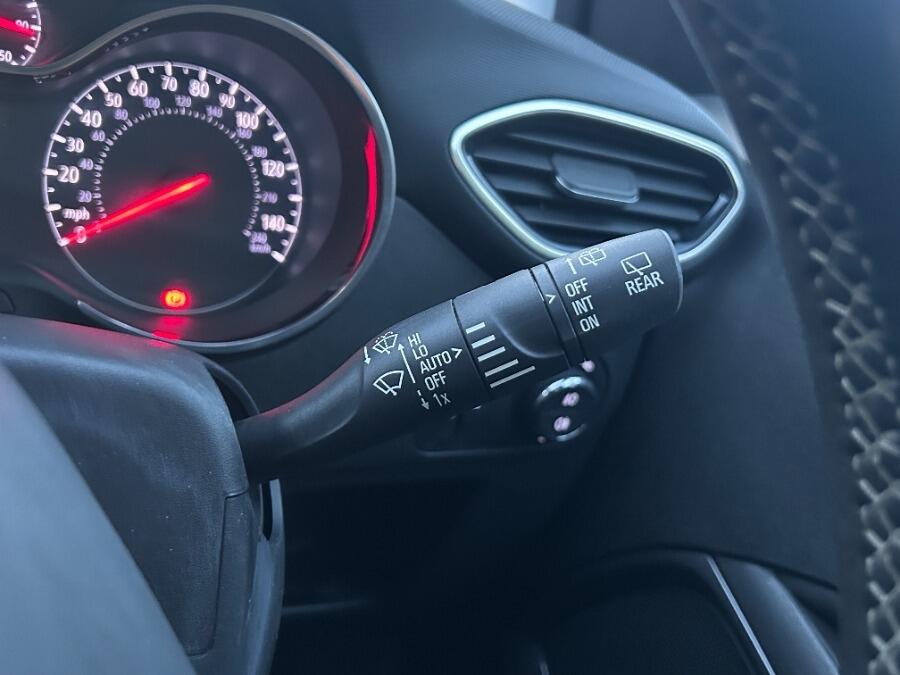 Used Vauxhall Crossland 2021 for sale - 77344981: Photo 31