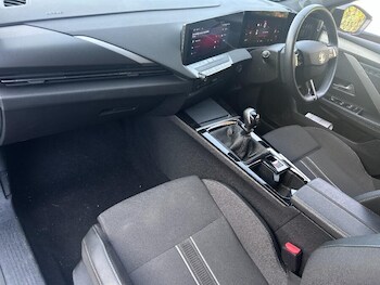 Used Vauxhall Astra 2024 for sale - 76424350: Photo