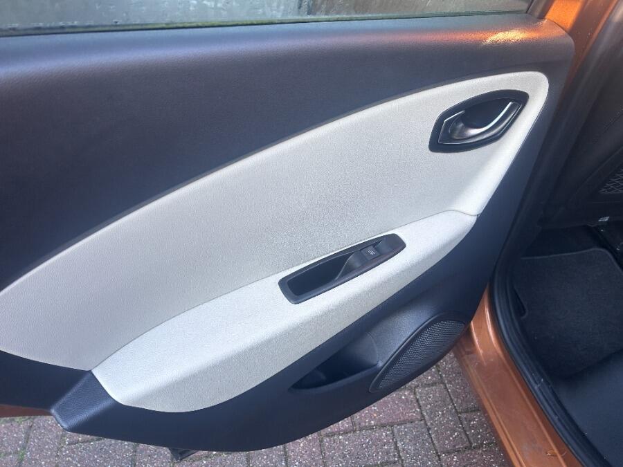 Used Renault Captur 2018 for sale - 77345686: Photo 45