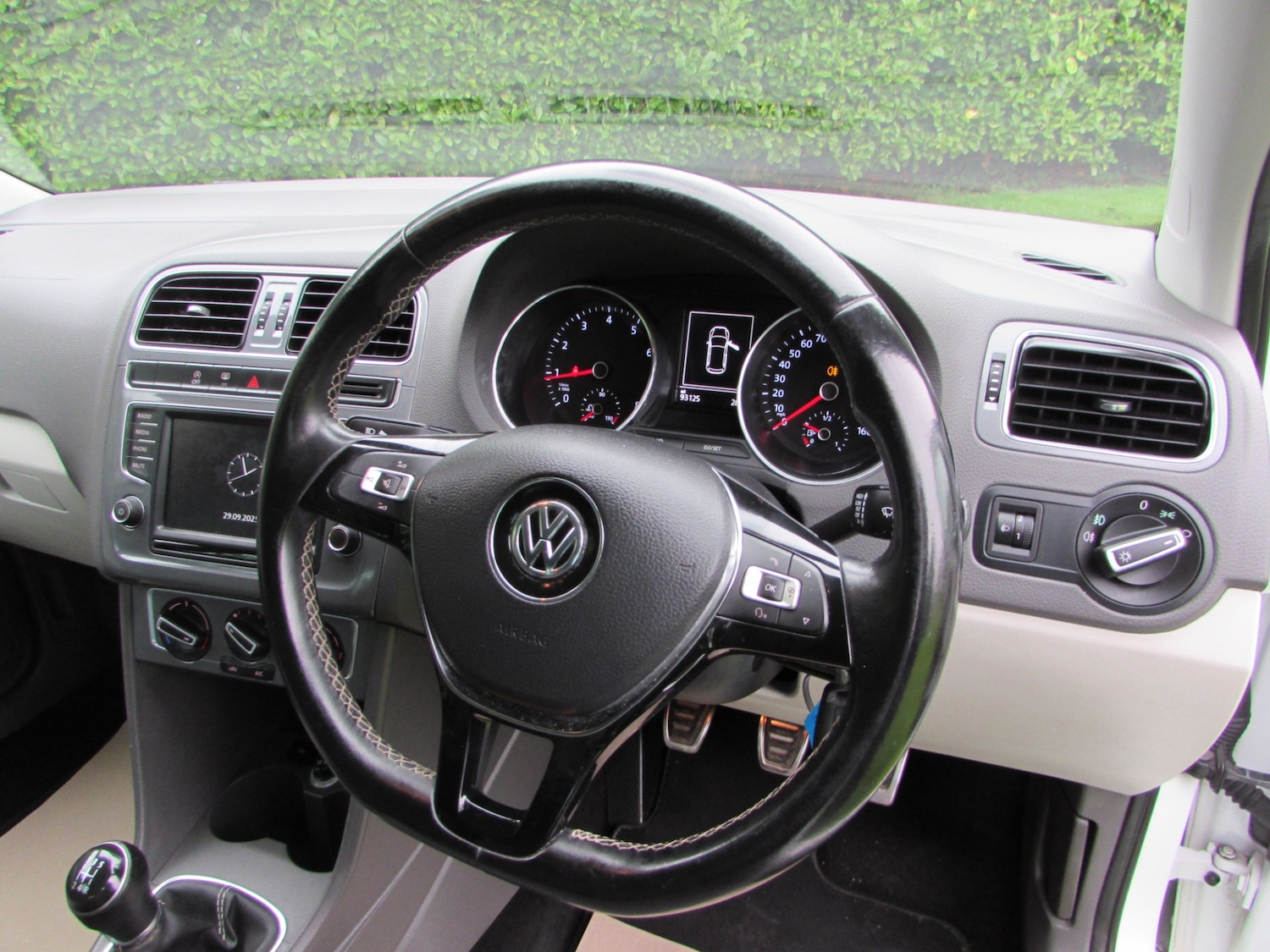 Used Volkswagen Polo 2015 for sale - 76102546: Photo 23