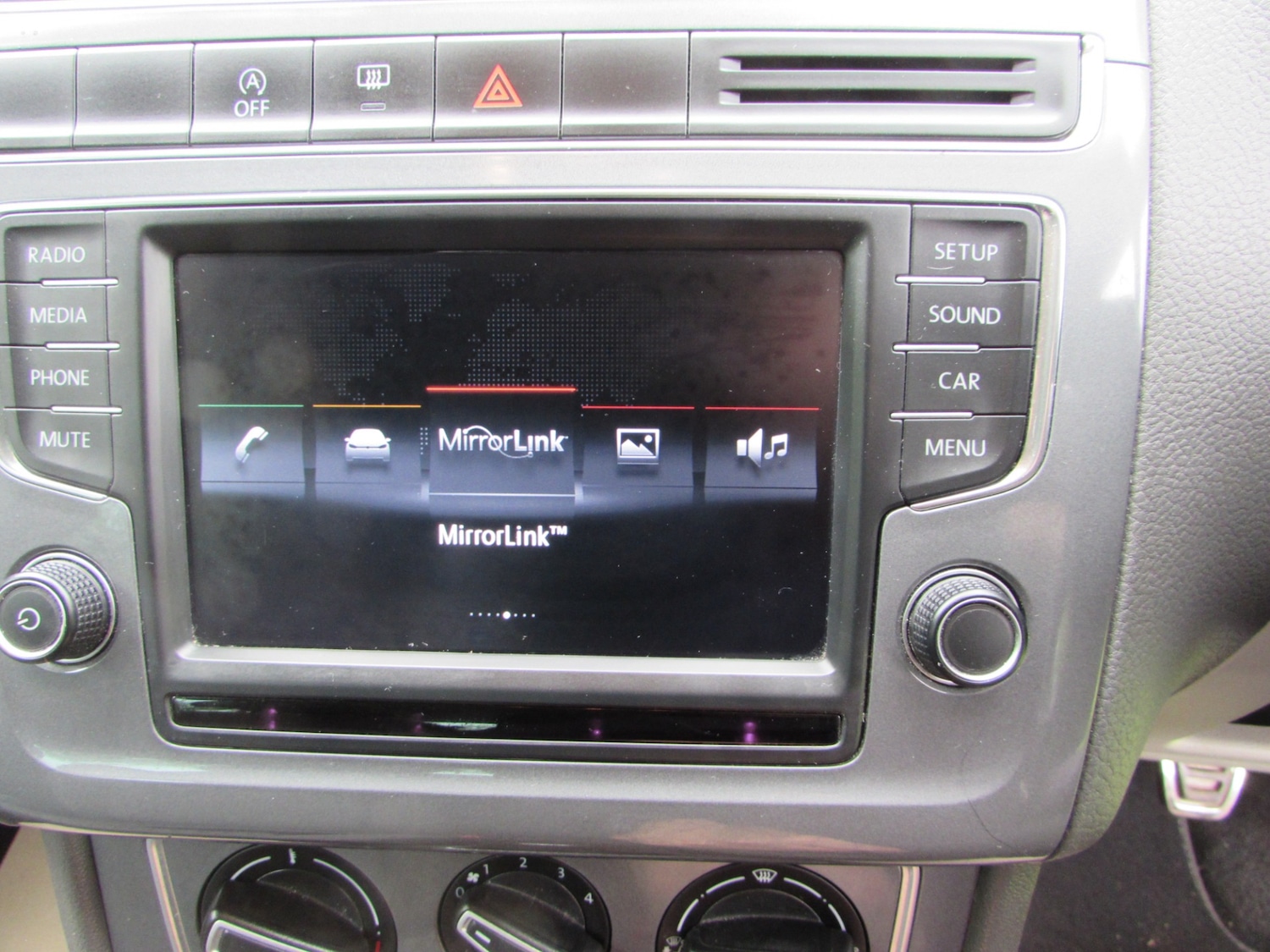 Used Volkswagen Polo 2015 for sale - 76102546: Photo 28