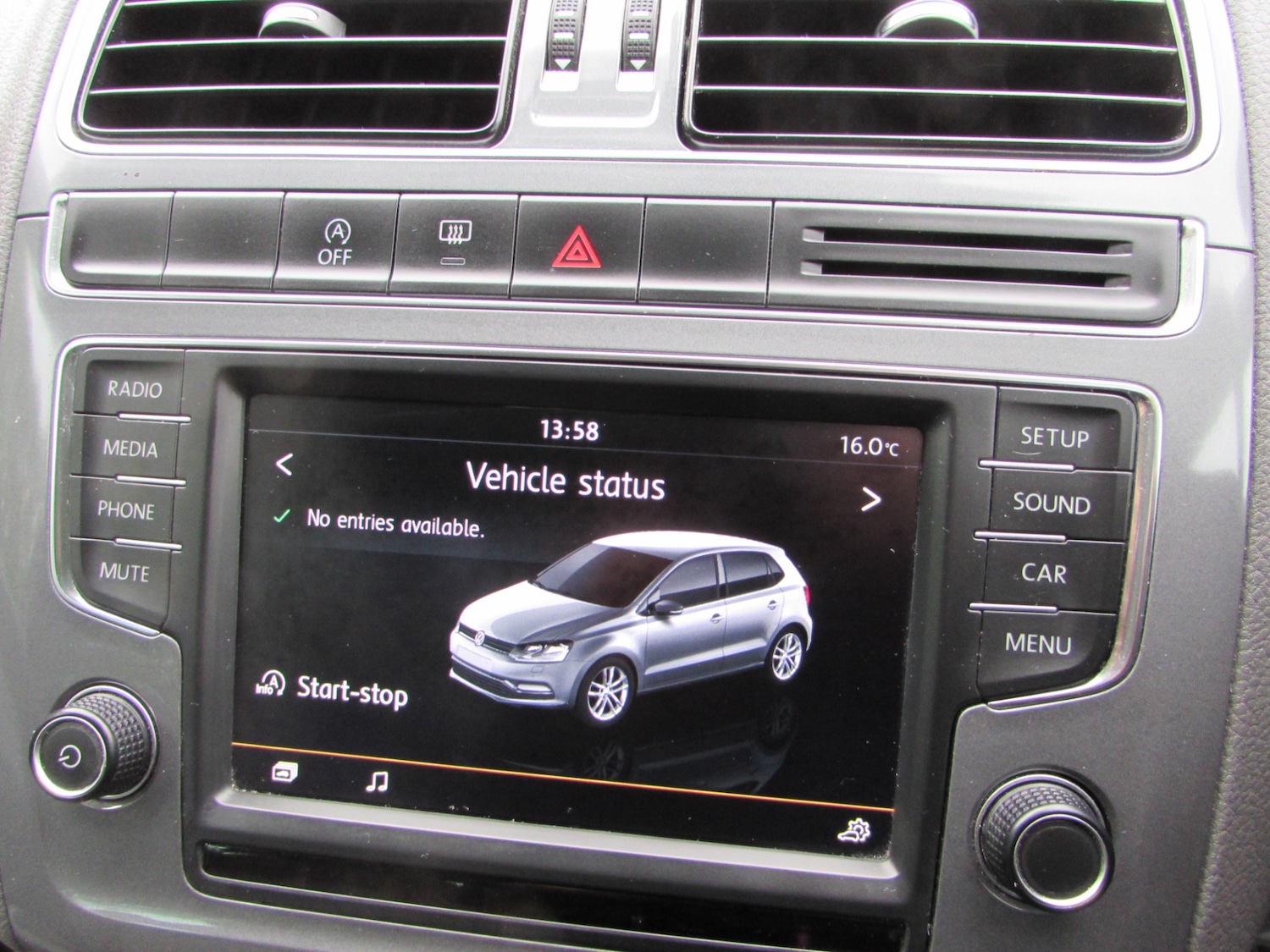 Used Volkswagen Polo 2015 for sale - 76102546: Photo 30