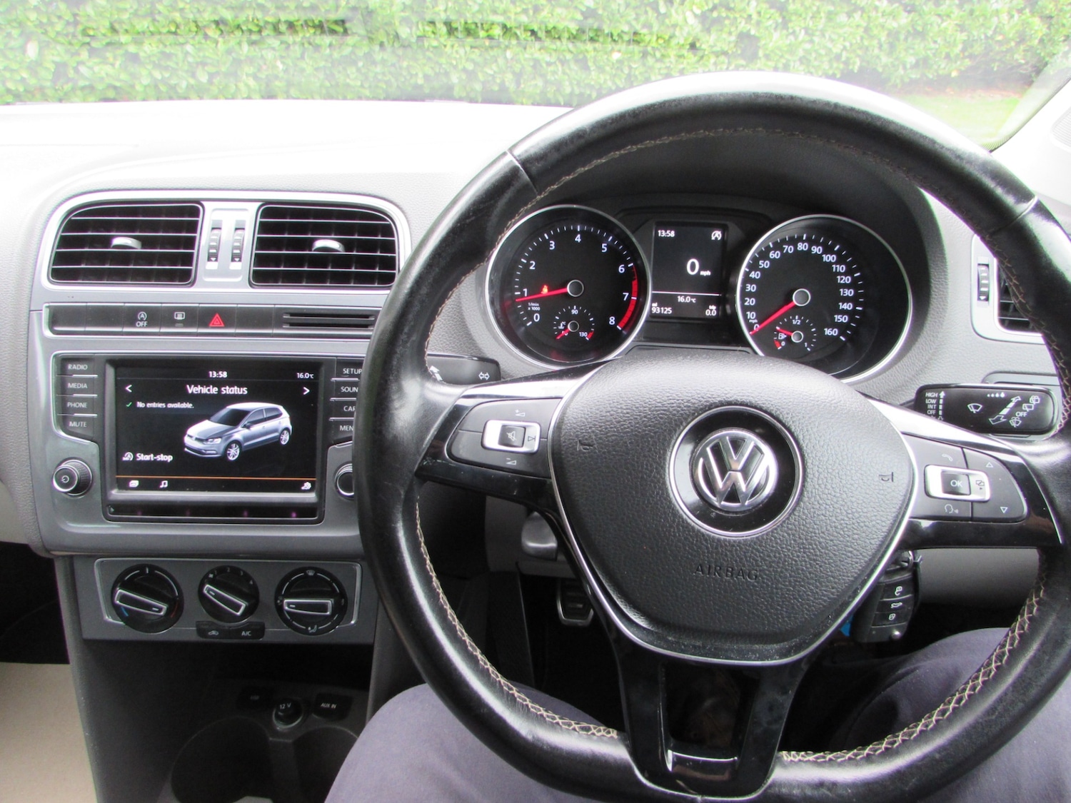 Used Volkswagen Polo 2015 for sale - 76102546: Photo 34