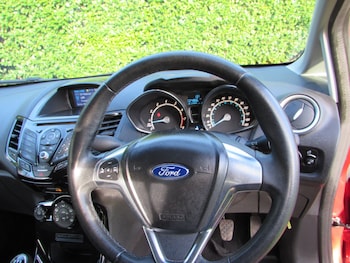 Used Ford Fiesta 2016 for sale - 76436845: Photo