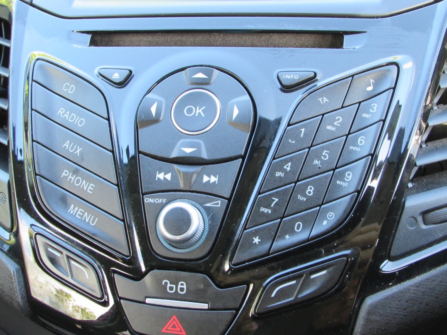 Used Ford Fiesta 2016 for sale - 76436845: Photo 40