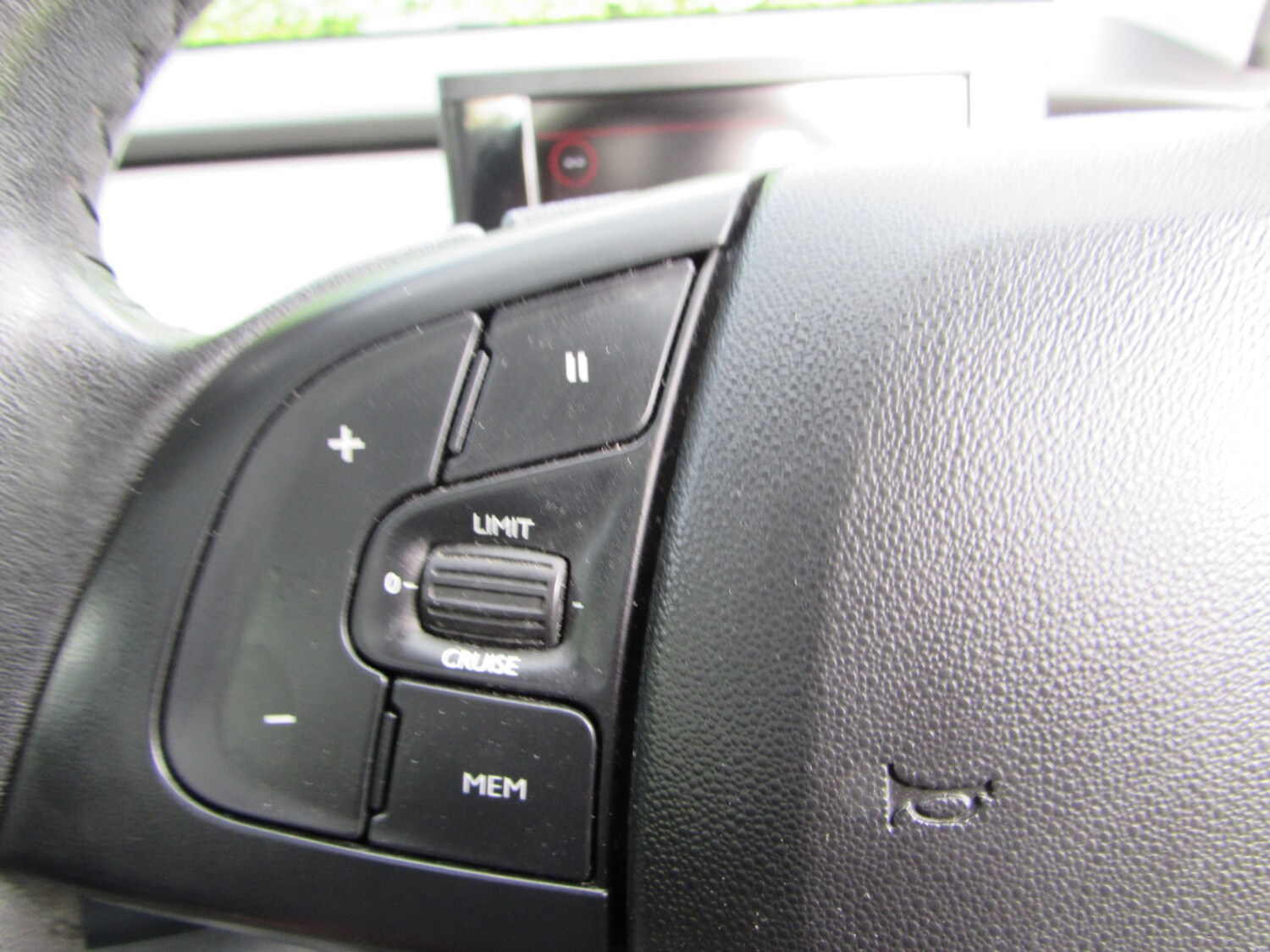 Used Citroen C4 Cactus 2019 for sale - 75724672: Photo 11