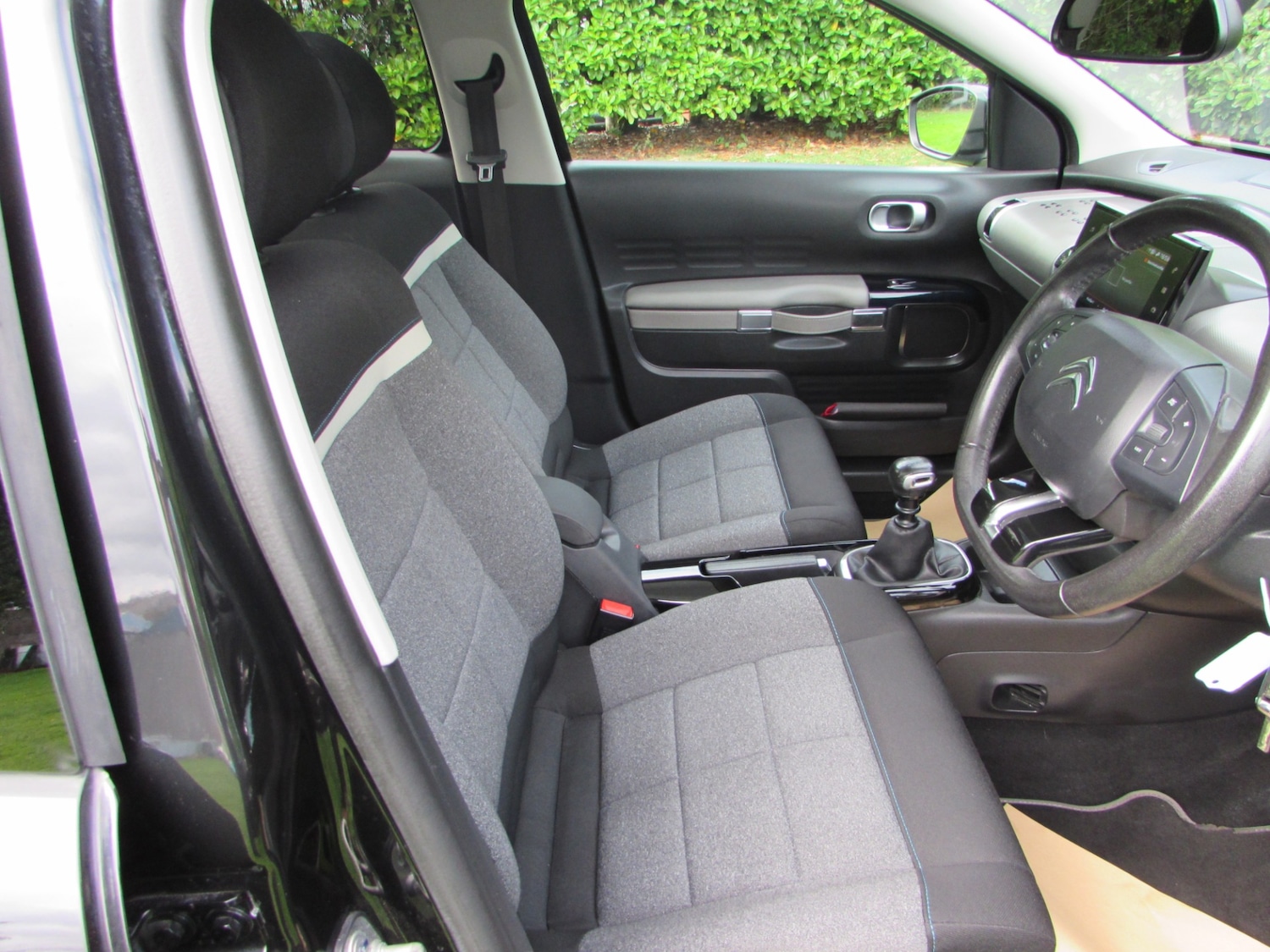 Used Citroen C4 Cactus 2019 for sale - 75724672: Photo 2