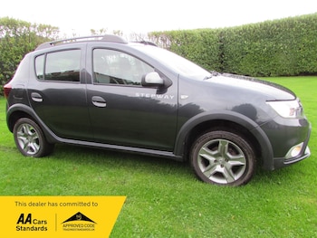 Used Dacia Sandero Stepway 2018 for sale - 76452468: Photo