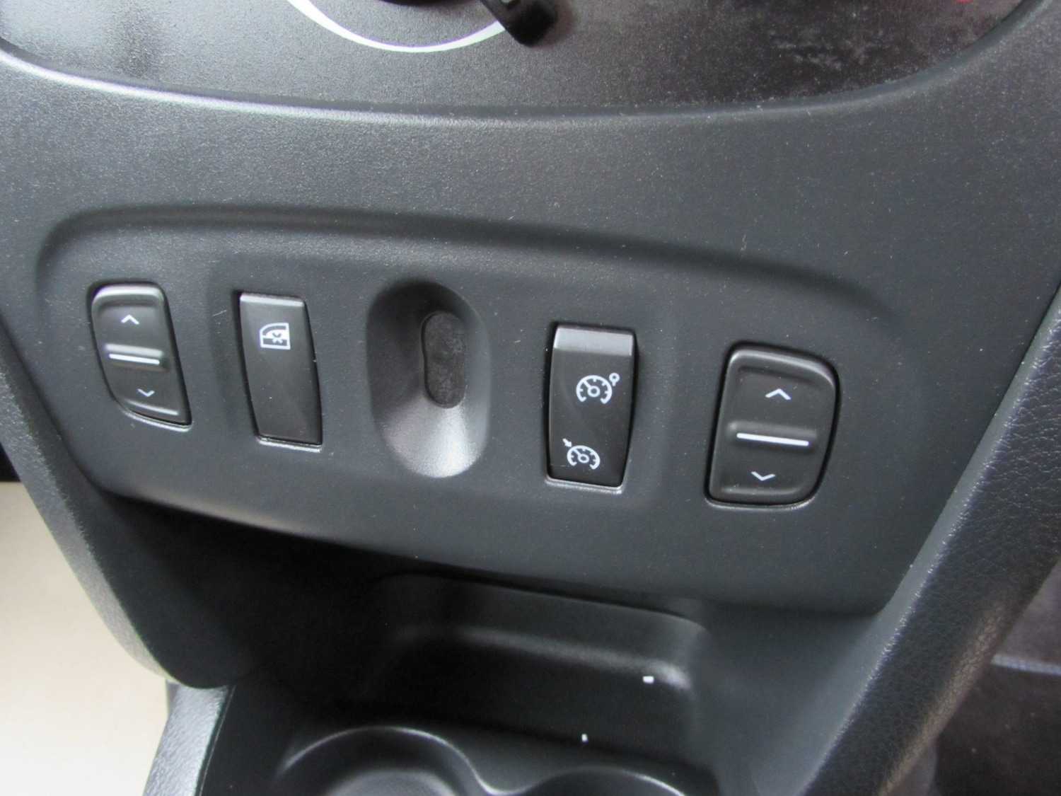 Used Dacia Sandero Stepway 2018 for sale - 76452468: Photo 34