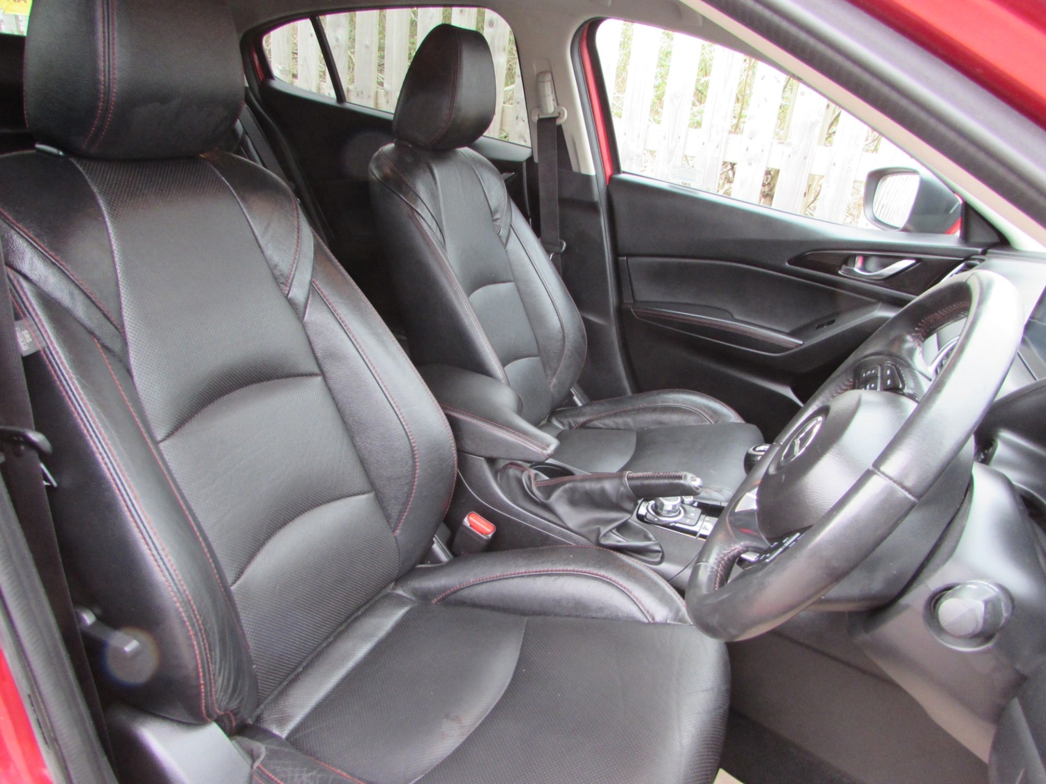 Used Mazda Mazda3 2015 for sale - 77988330: Photo 2