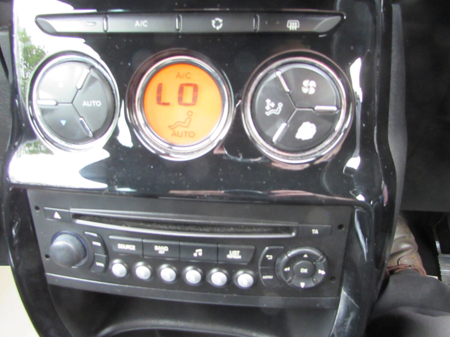 Used Citroen DS3 2014 for sale - 76355747: Photo 28