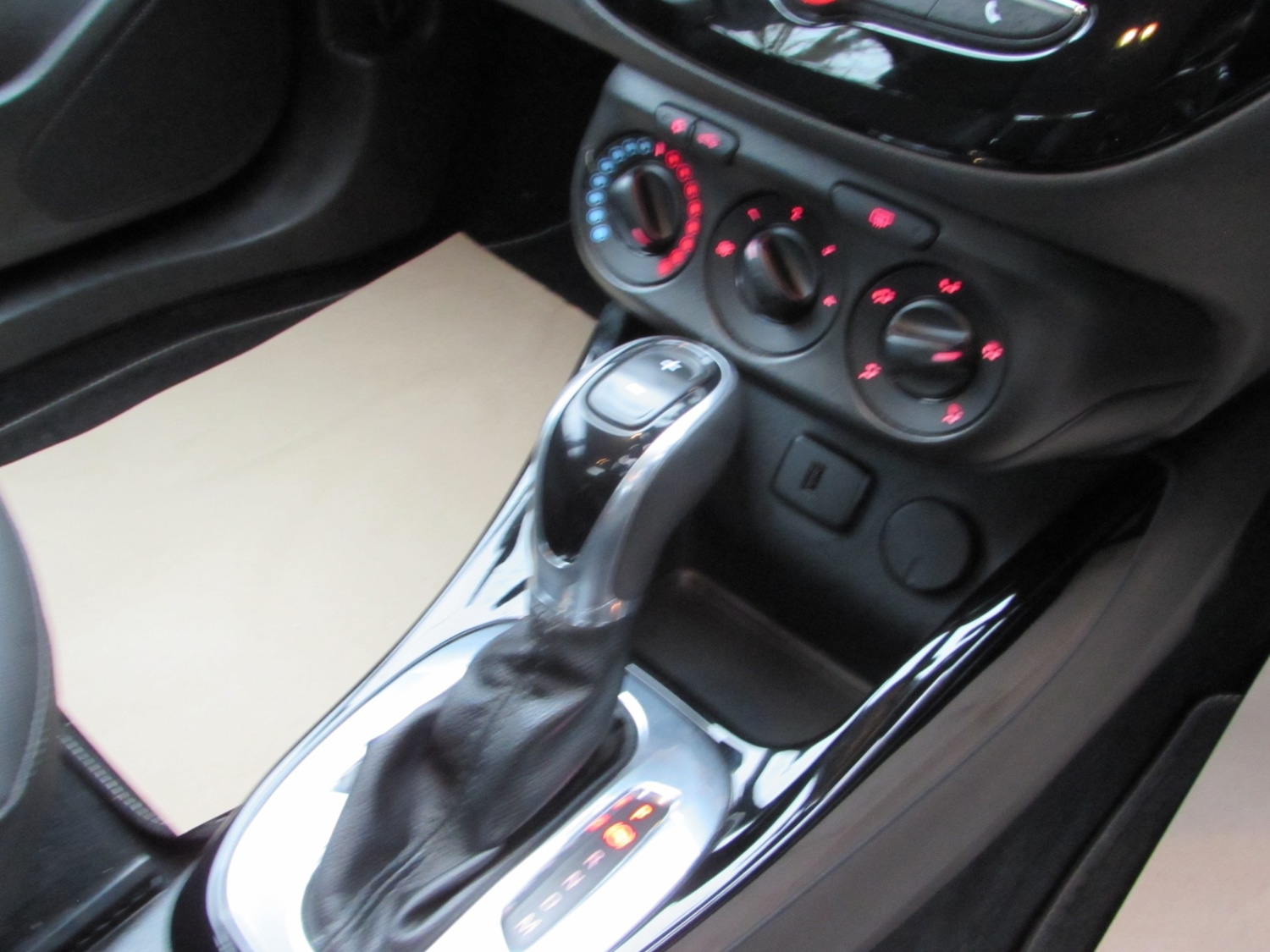 Used Vauxhall Corsa 2017 for sale - 77791220: Photo 15