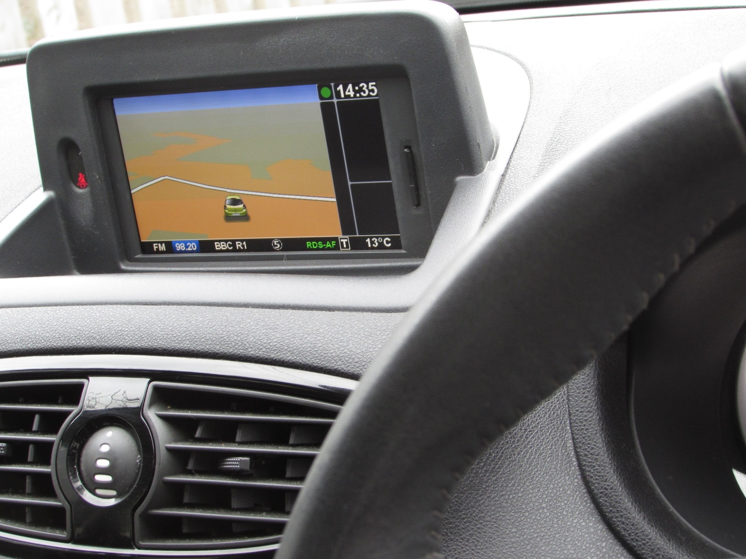 Used Renault Clio 2012 for sale - 78133653: Photo 11