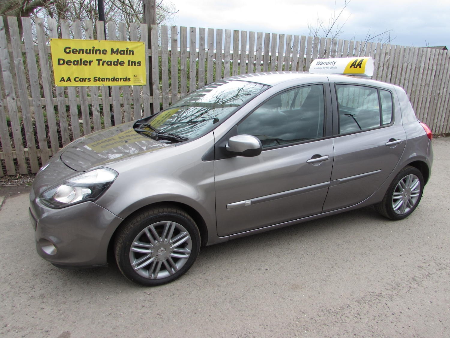 Used Renault Clio 2012 for sale - 78133653: Photo 15