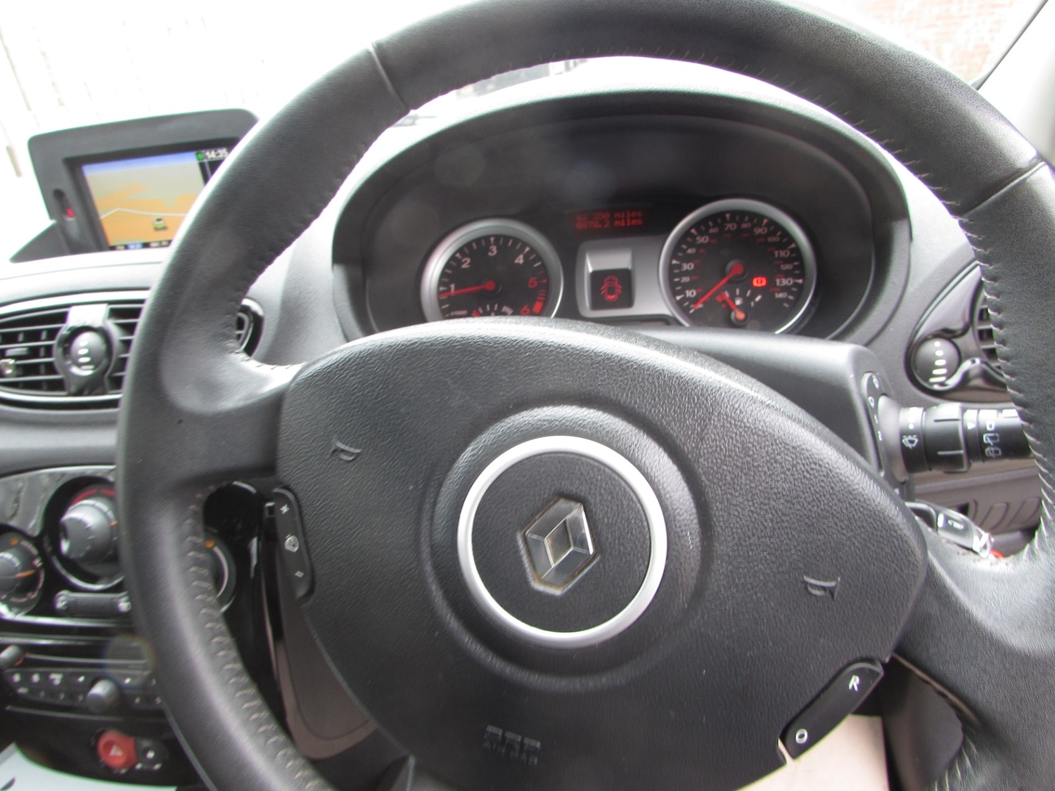 Used Renault Clio 2012 for sale - 78133653: Photo 6