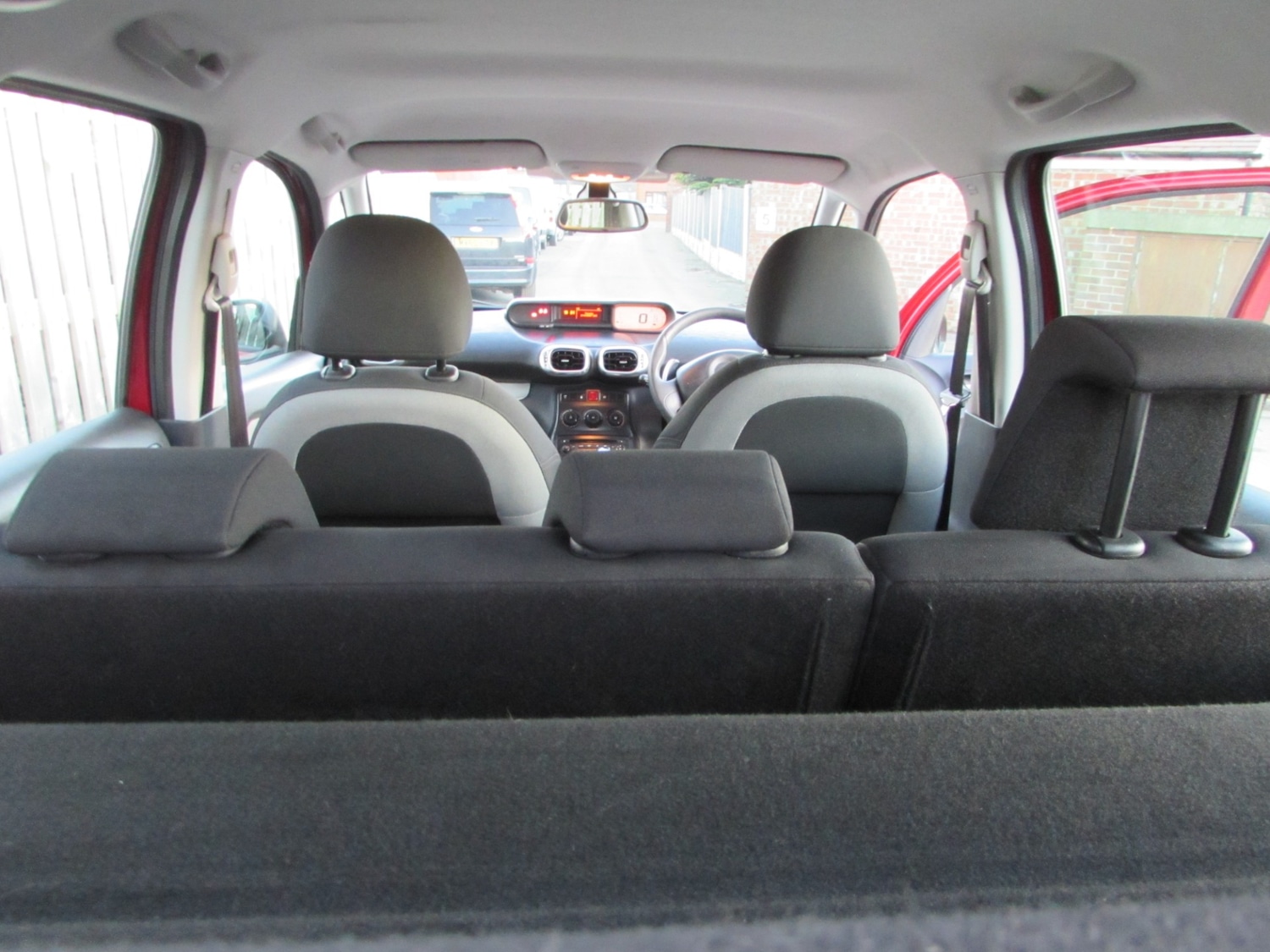 Used Citroen C3 Picasso 2013 for sale - 76641201: Photo 15