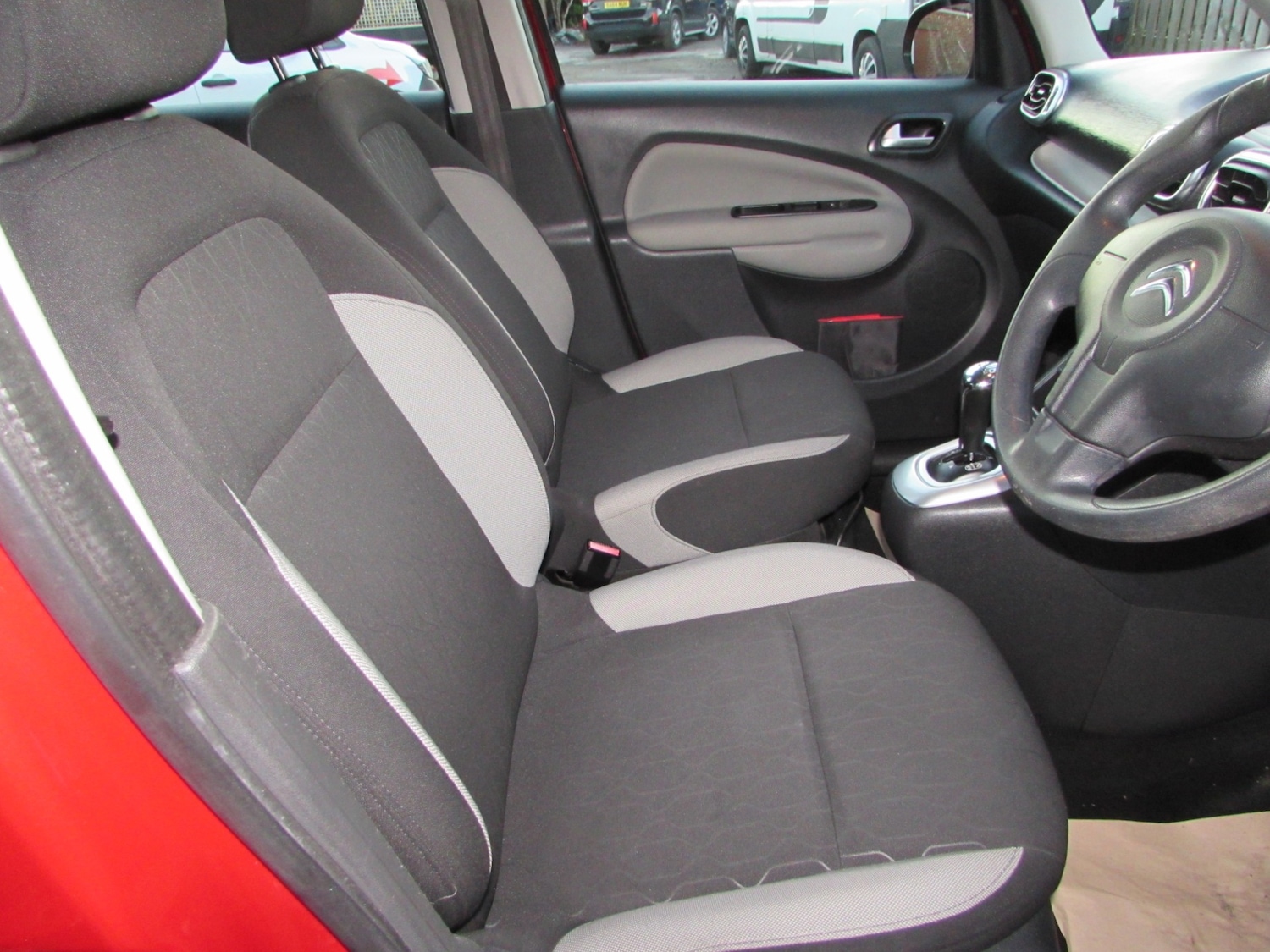 Used Citroen C3 Picasso 2013 for sale - 76641201: Photo 26
