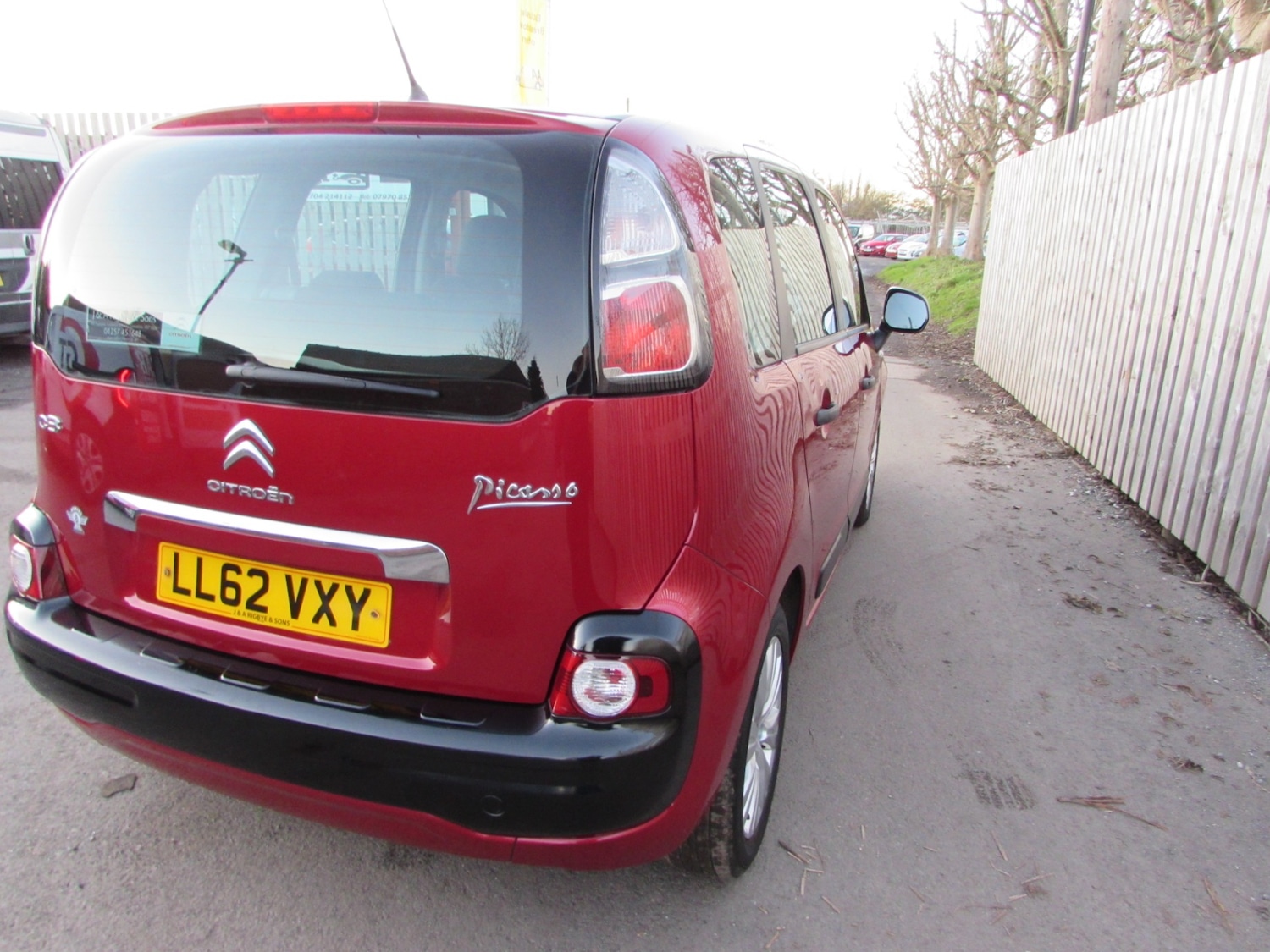 Used Citroen C3 Picasso 2013 for sale - 76641201: Photo 35