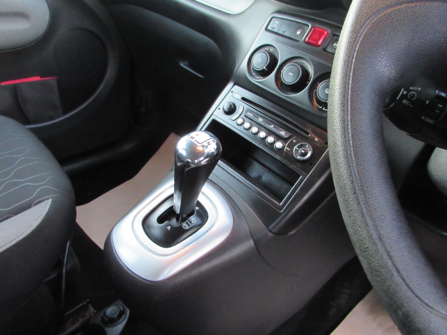 Used Citroen C3 Picasso 2013 for sale - 76641201: Photo 37