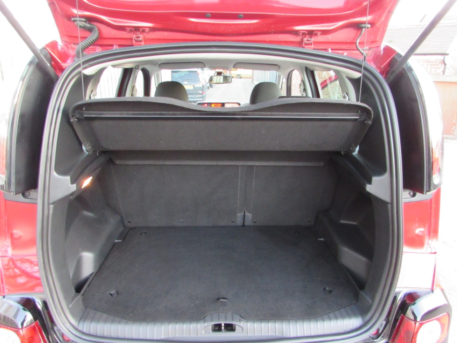 Used Citroen C3 Picasso 2013 for sale - 76641201: Photo 4