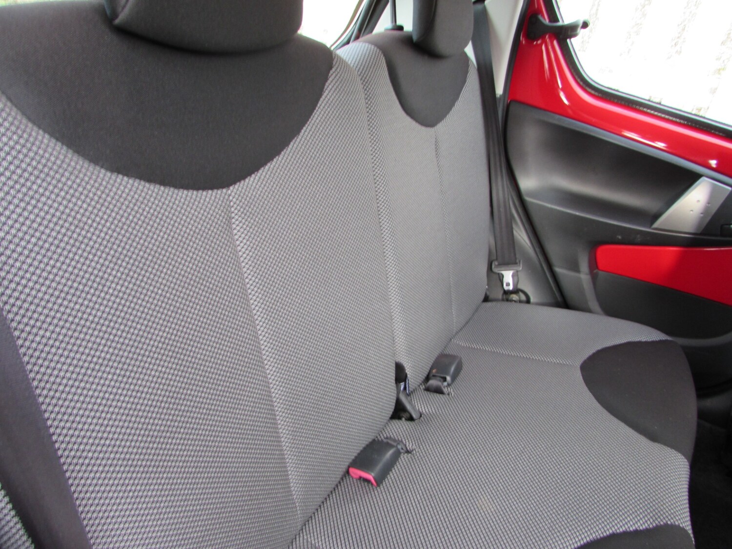 Used Toyota AYGO 2013 for sale - 77543871: Photo 10