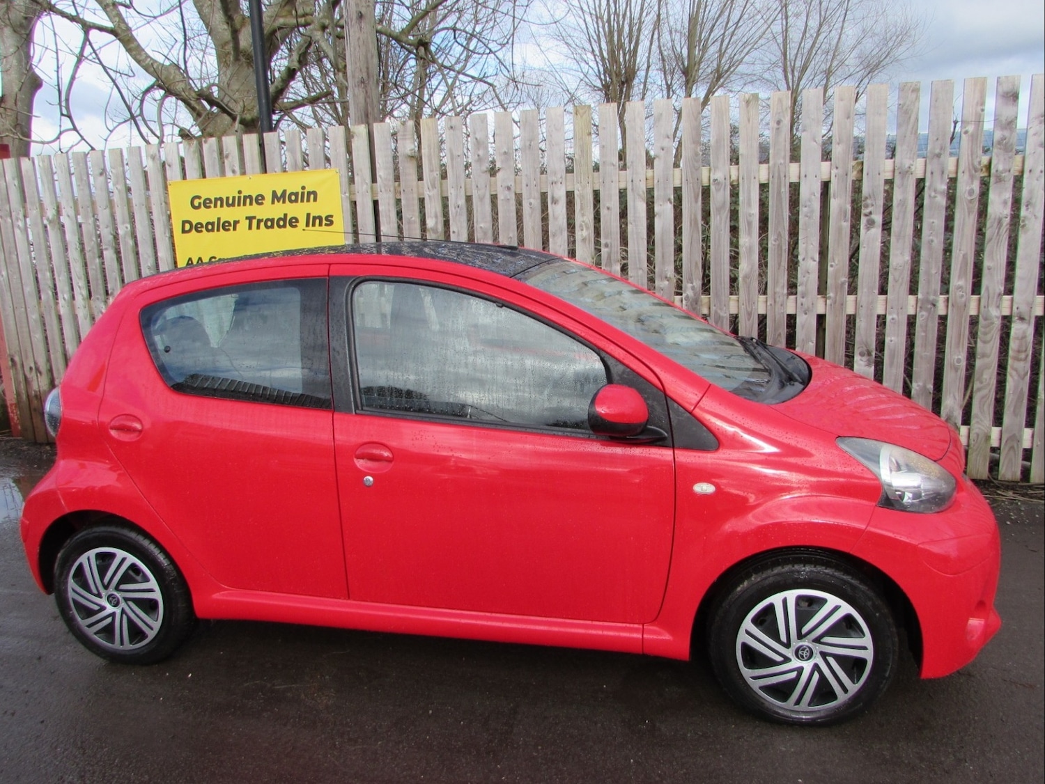 Used Toyota AYGO 2013 for sale - 77543871: Photo 2