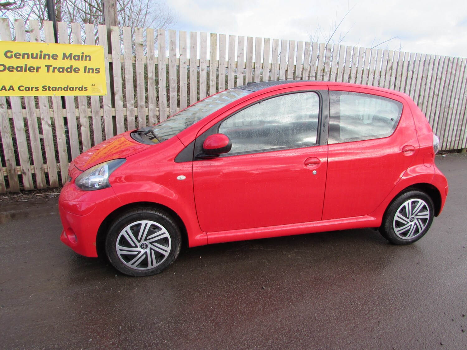 Used Toyota AYGO 2013 for sale - 77543871: Photo 26