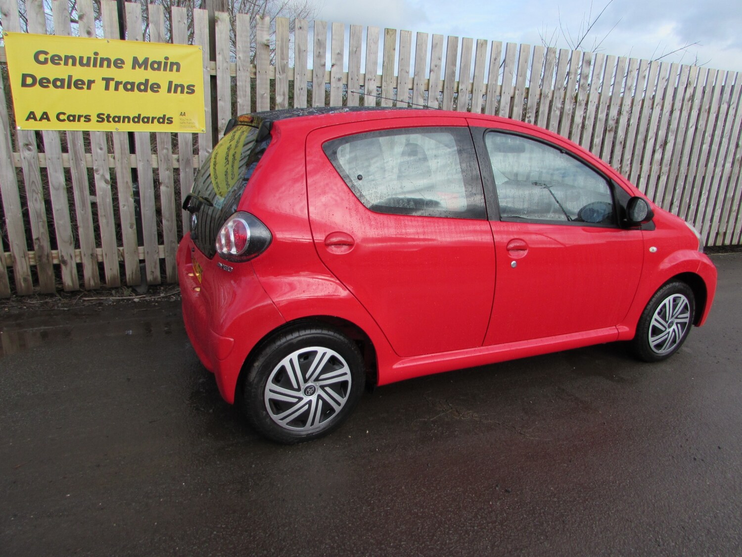Used Toyota AYGO 2013 for sale - 77543871: Photo 8