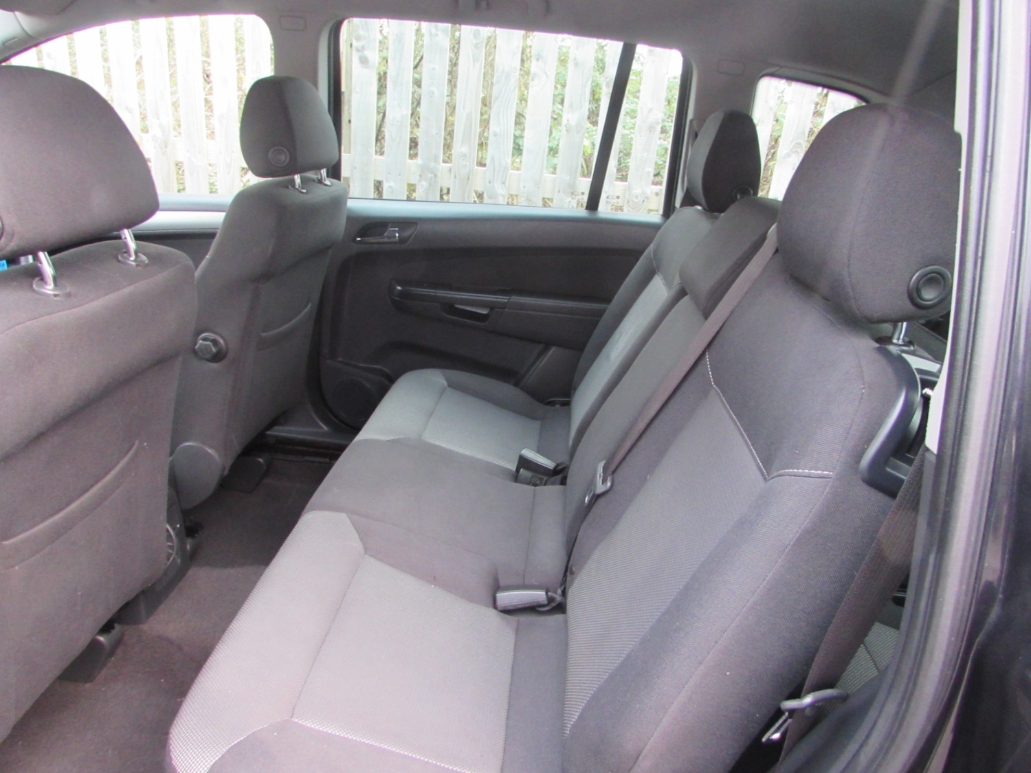 Used Vauxhall Zafira 2013 for sale - 76738005: Photo 2