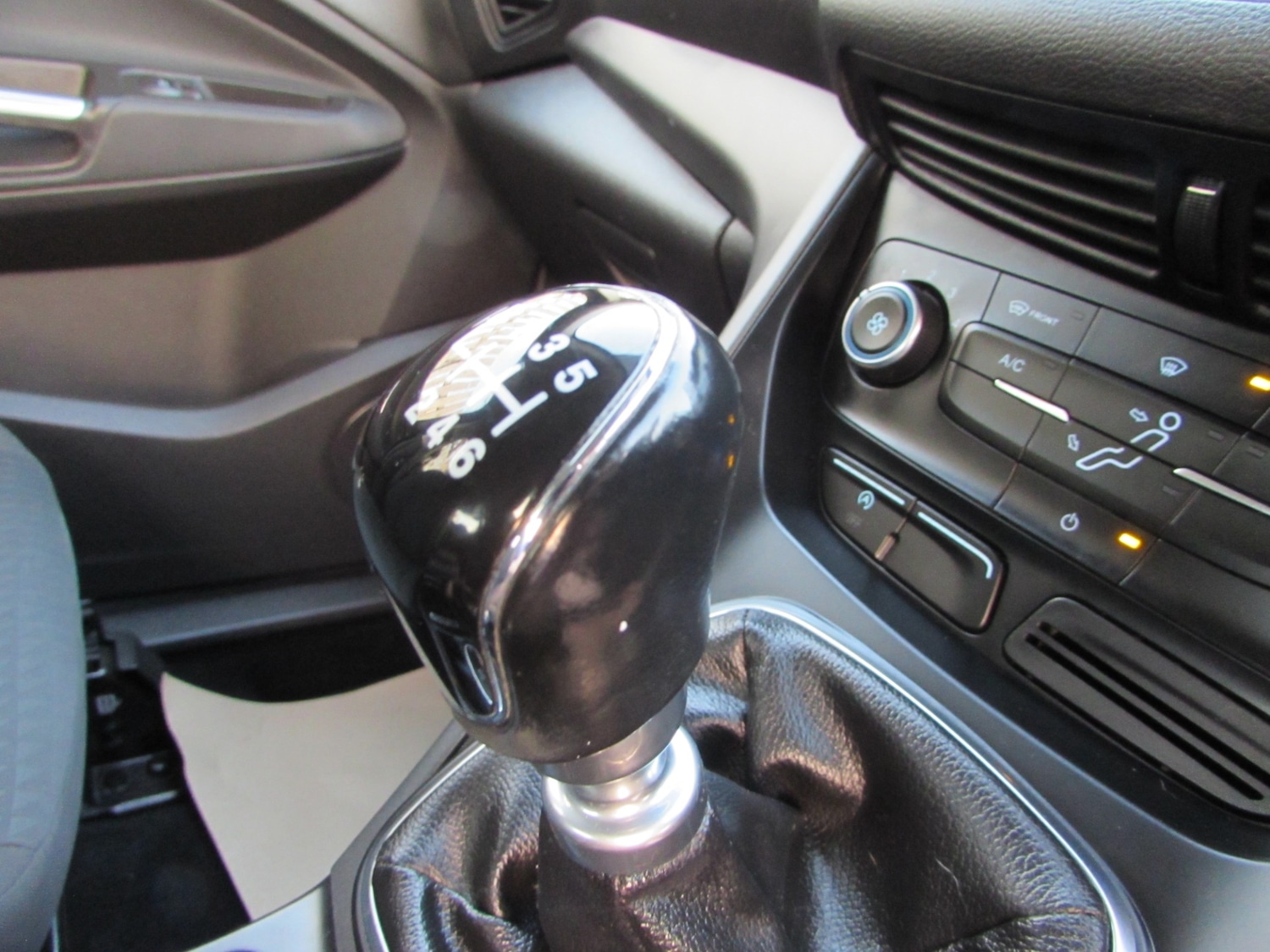 Used Ford Grand C-Max 2017 for sale - 77781172: Photo 17