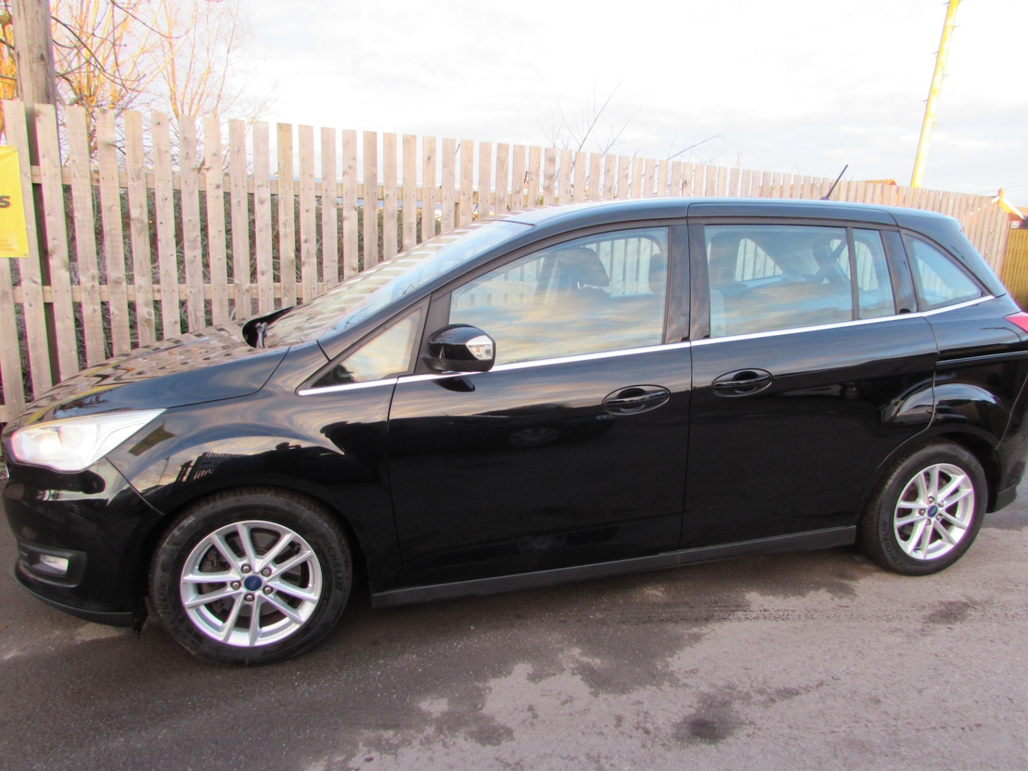 Used Ford Grand C-Max 2017 for sale - 77781172: Photo 24