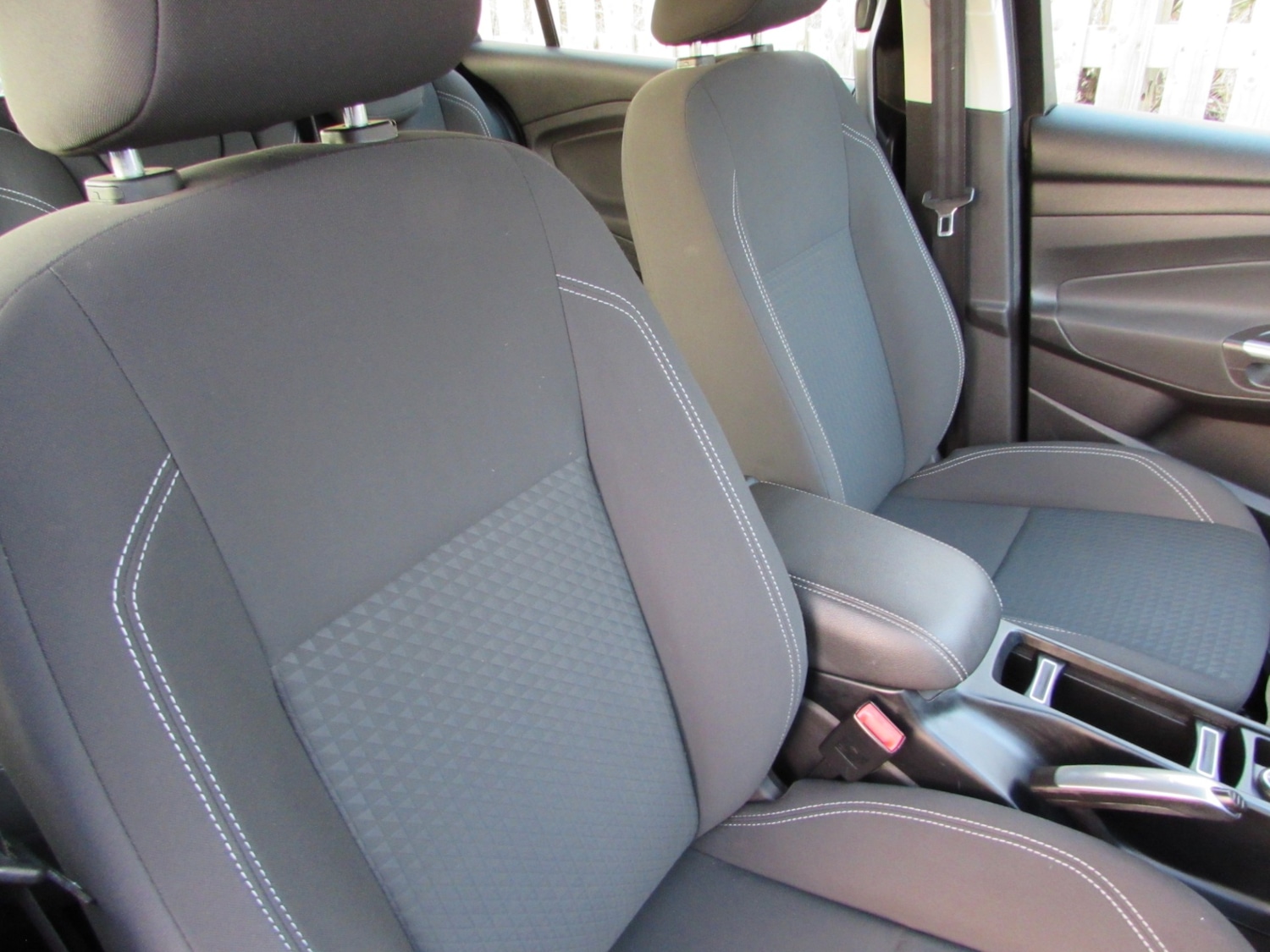 Used Ford Grand C-Max 2017 for sale - 77781172: Photo 4