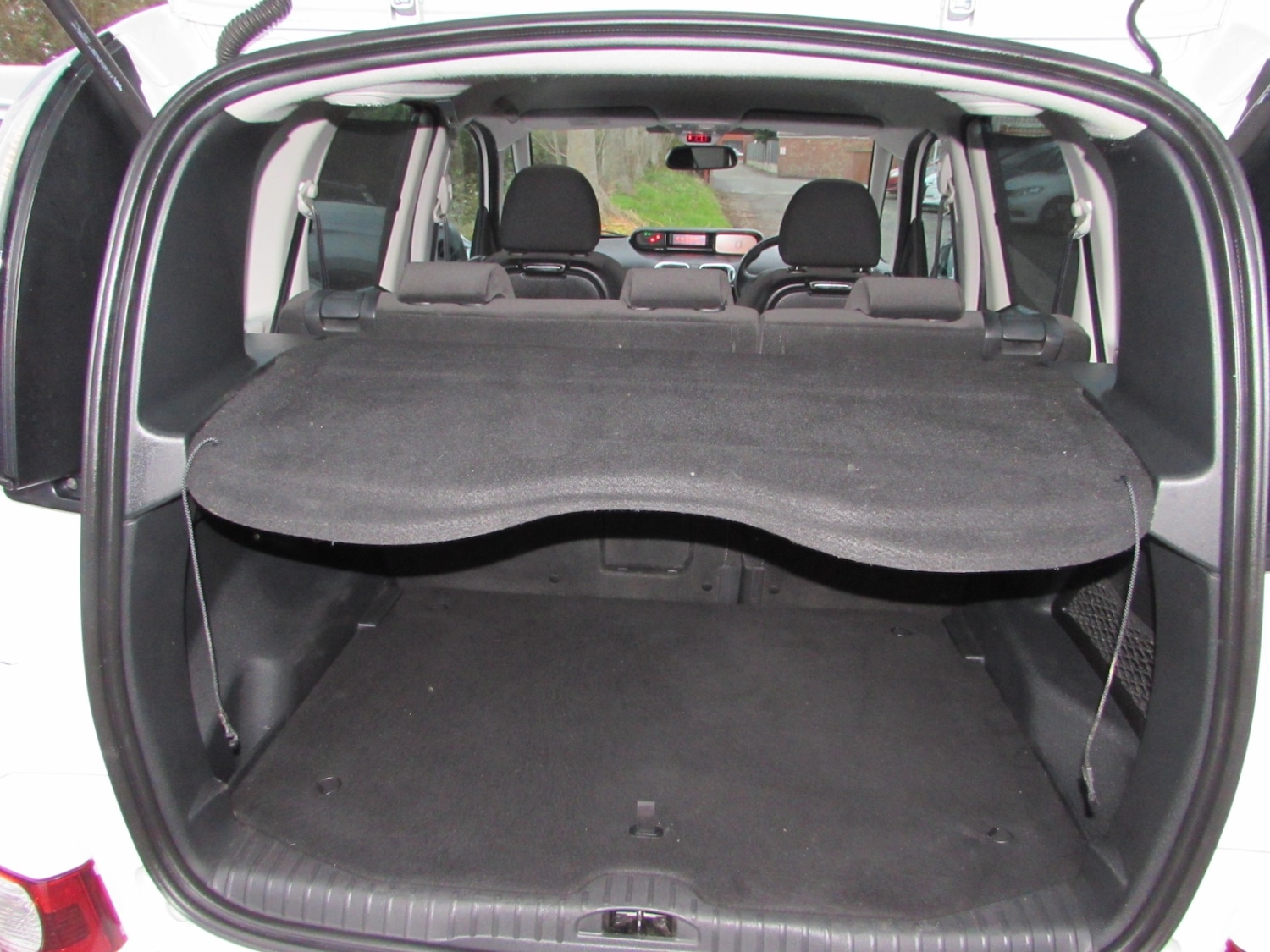 Used Citroen C3 Picasso 2013 for sale - 76466592: Photo 19