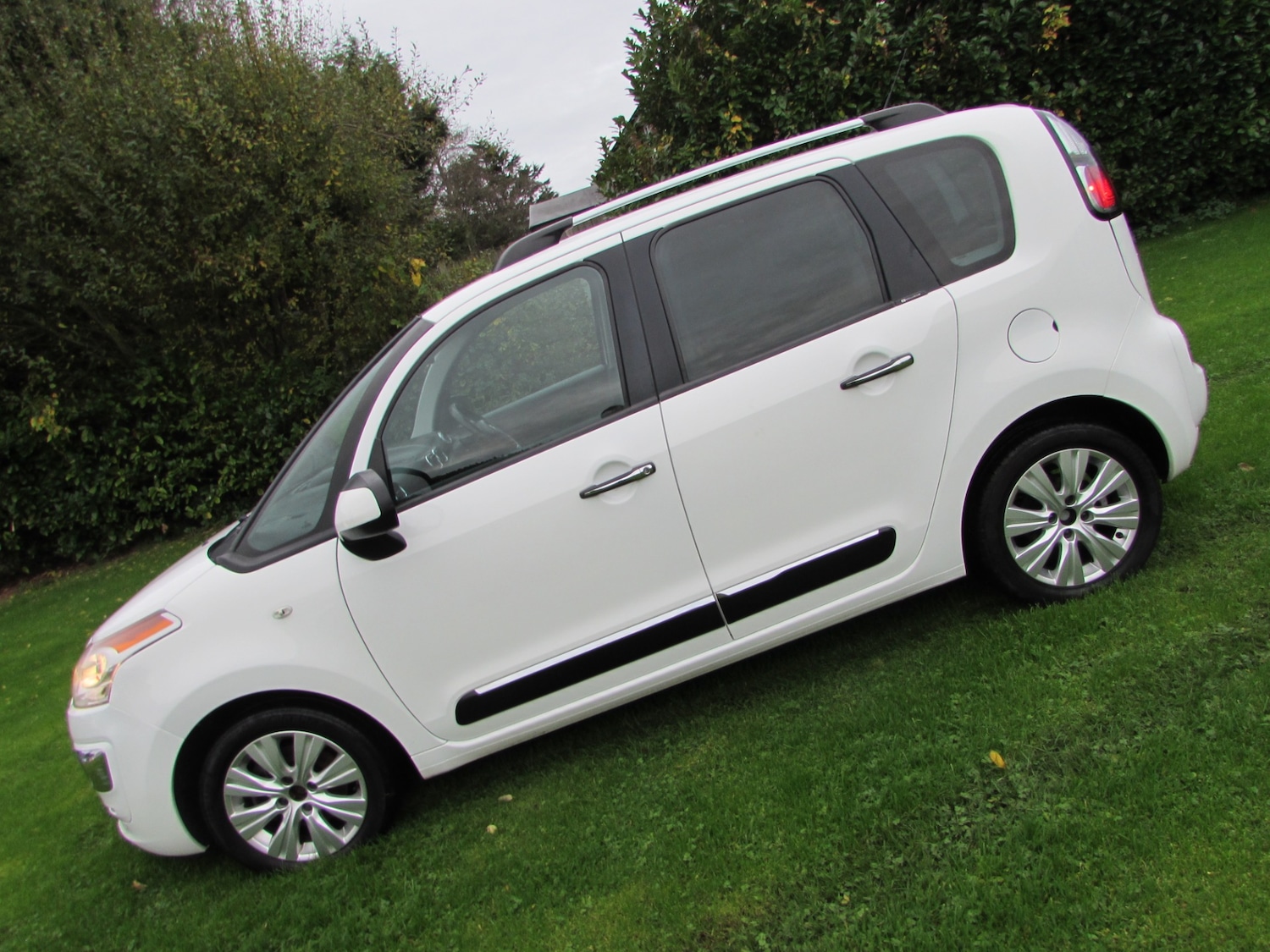Used Citroen C3 Picasso 2013 for sale - 76466592: Photo 37