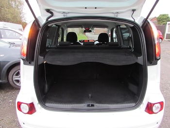 Used Citroen C3 Picasso 2013 for sale - 76466592: Photo