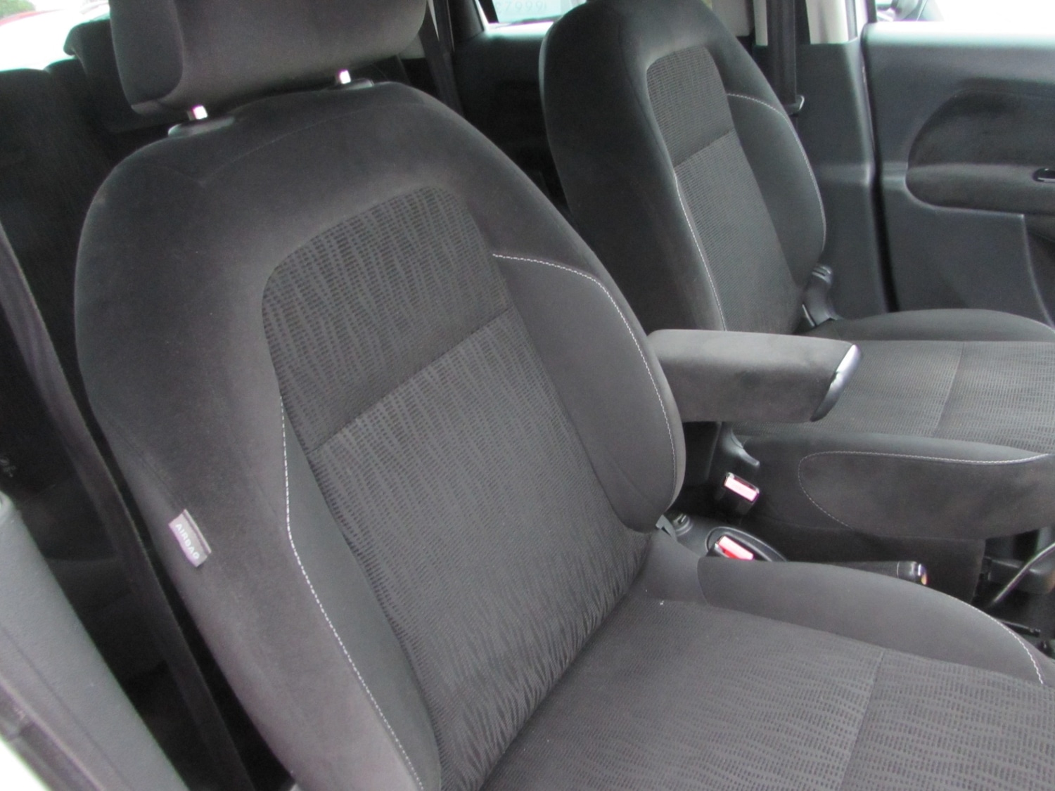 Used Citroen C3 Picasso 2013 for sale - 76466592: Photo 9