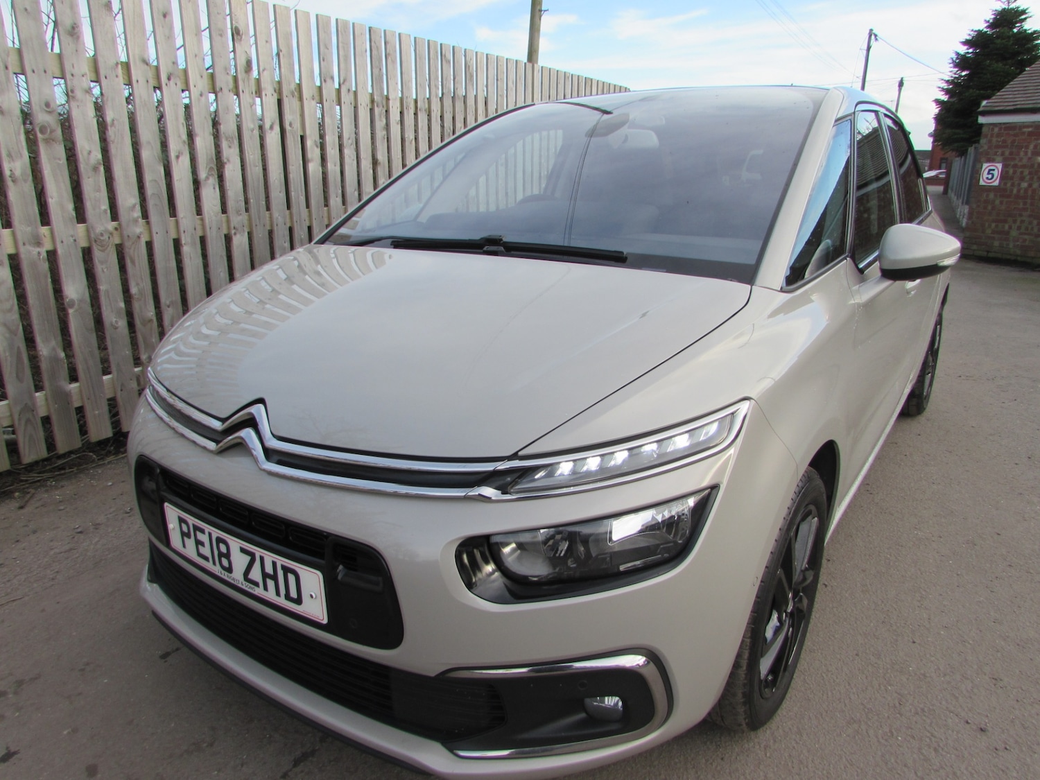 Used Citroen C4 Picasso 2018 for sale - 77180335: Photo 39