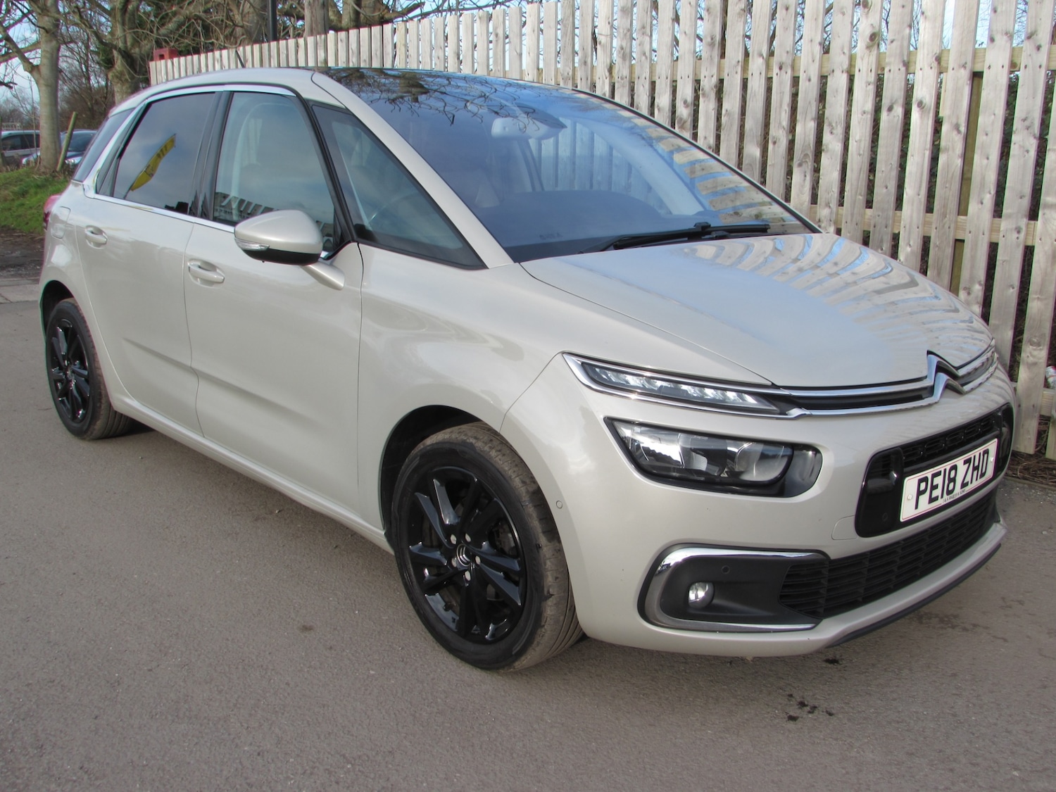 Used Citroen C4 Picasso 2018 for sale - 77180335: Photo 4