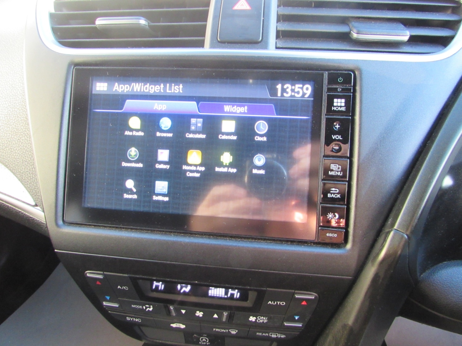 Used Honda Civic 2015 for sale - 76682484: Photo 23