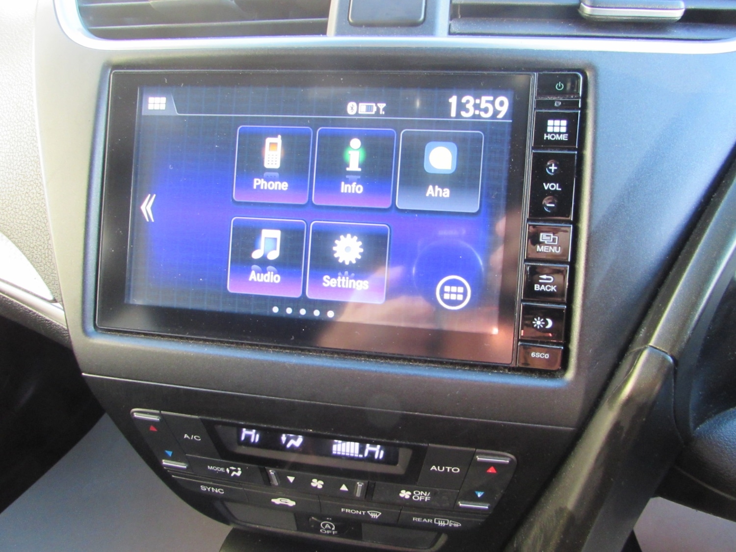 Used Honda Civic 2015 for sale - 76682484: Photo 24