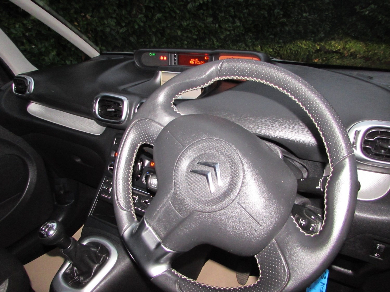 Used Citroen C3 Picasso 2011 for sale - 76494150: Photo 17