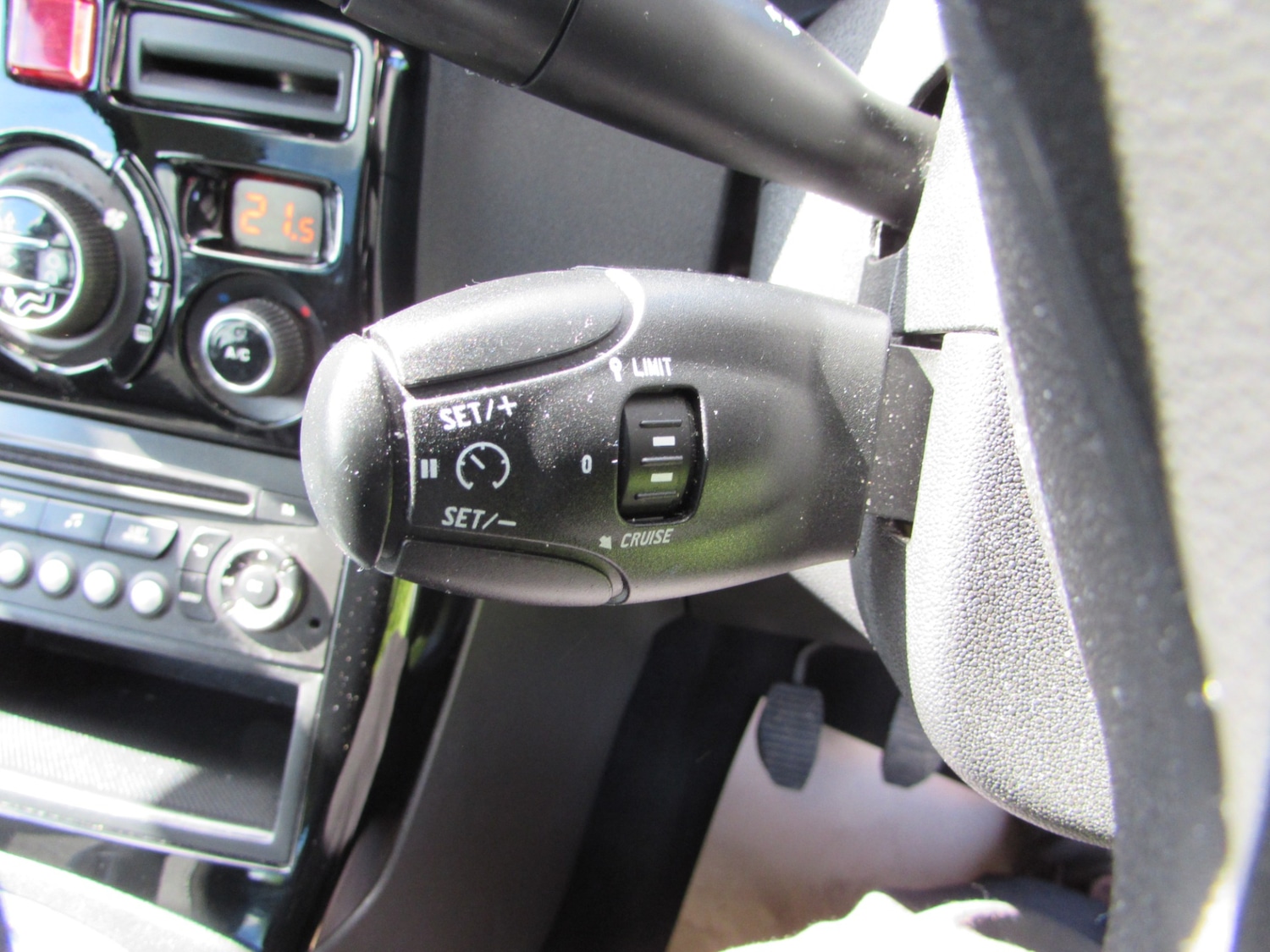 Vehicle 29