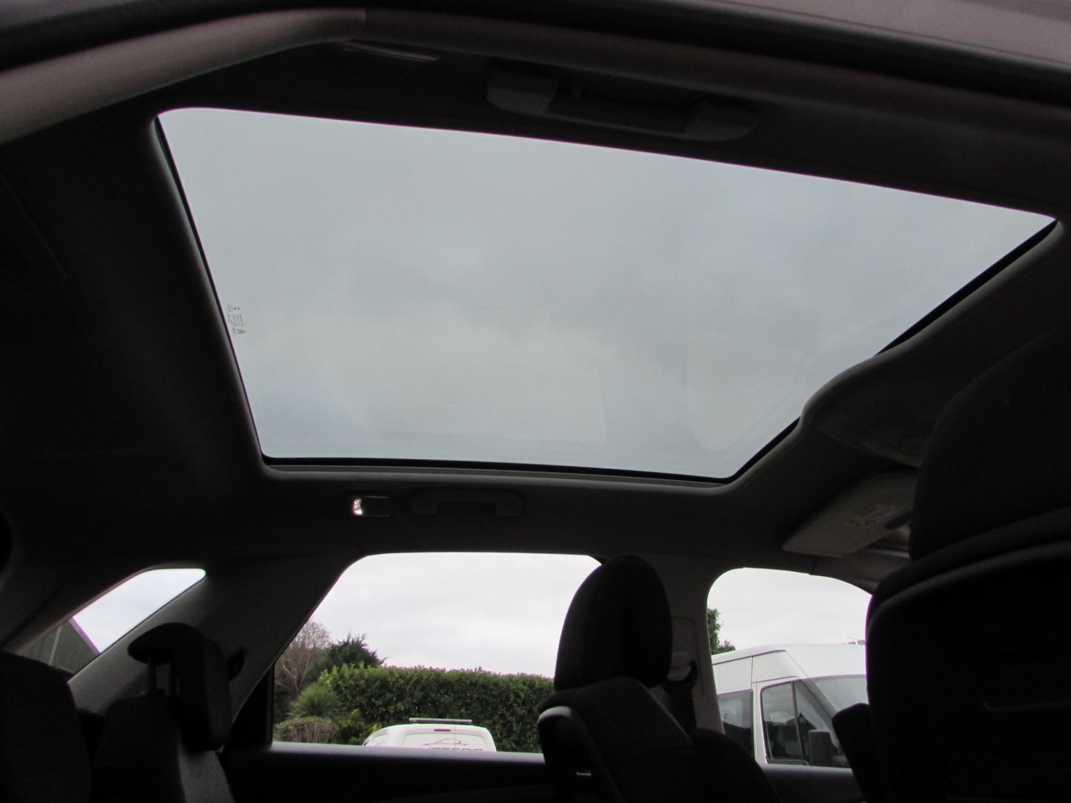 Used Citroen C4 Picasso 2016 for sale - 77069132: Photo 11