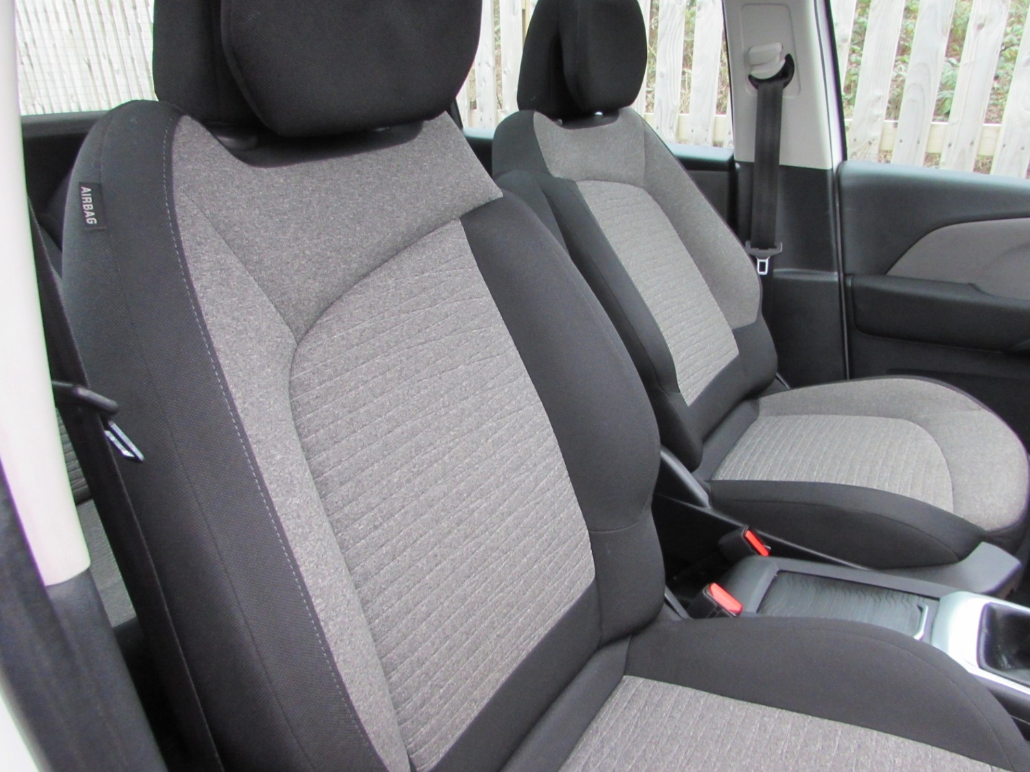 Used Citroen C4 Picasso 2016 for sale - 77069132: Photo 2