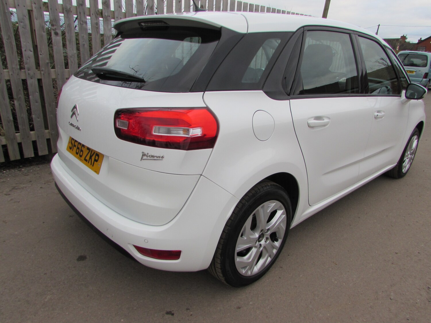 Used Citroen C4 Picasso 2016 for sale - 77069132: Photo 42