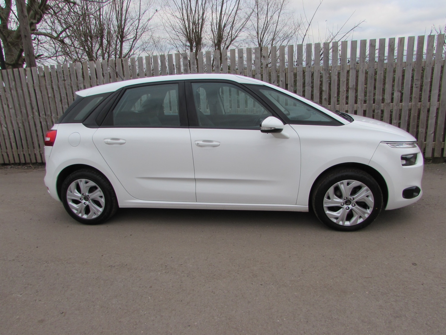 Used Citroen C4 Picasso 2016 for sale - 77069132: Photo 7