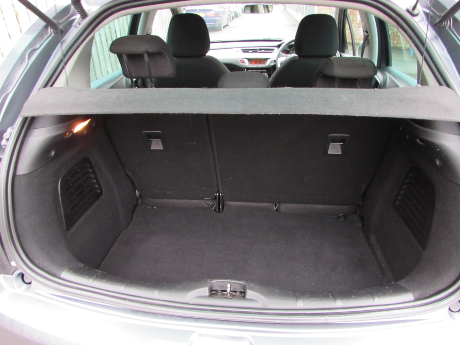 Used Citroen C3 2011 for sale - 76613582: Photo 4