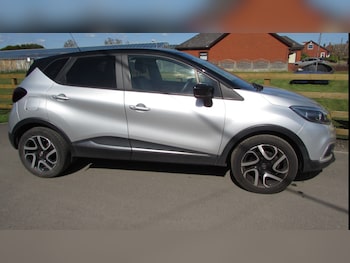 Used Renault Captur 2019 for sale - 78325525: Photo