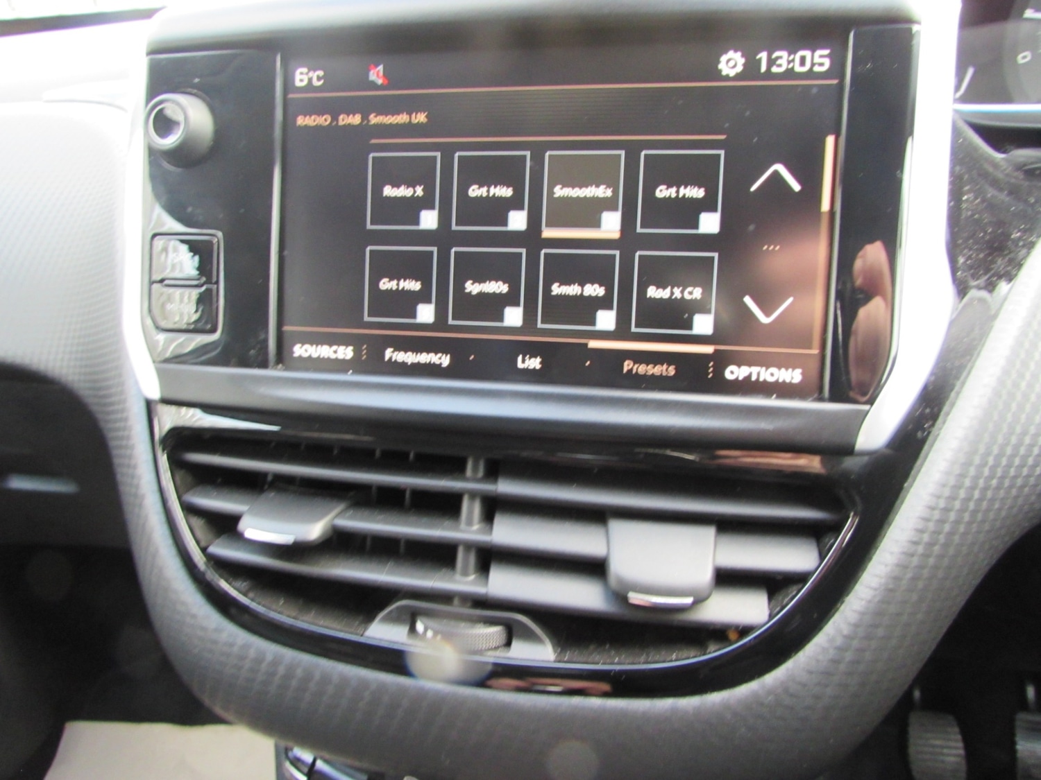 Used Peugeot 2008 2018 for sale - 77011833: Photo 34