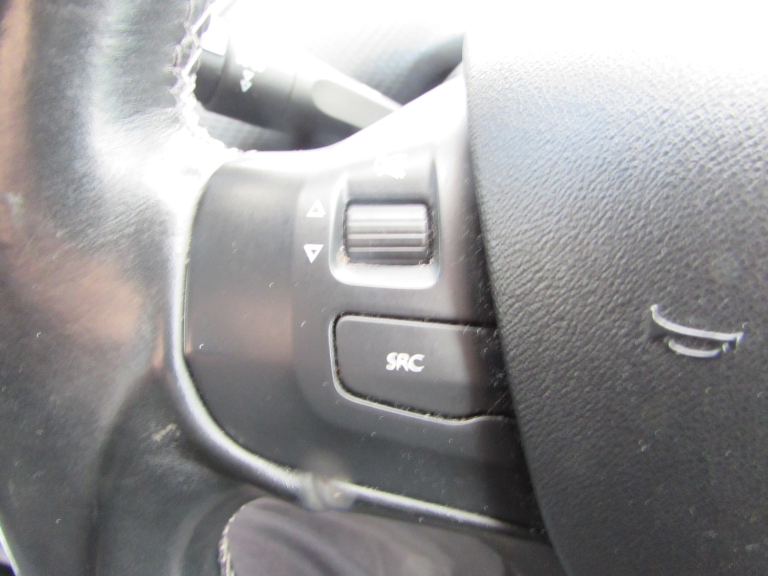 Used Peugeot 2008 2018 for sale - 77011833: Photo 43